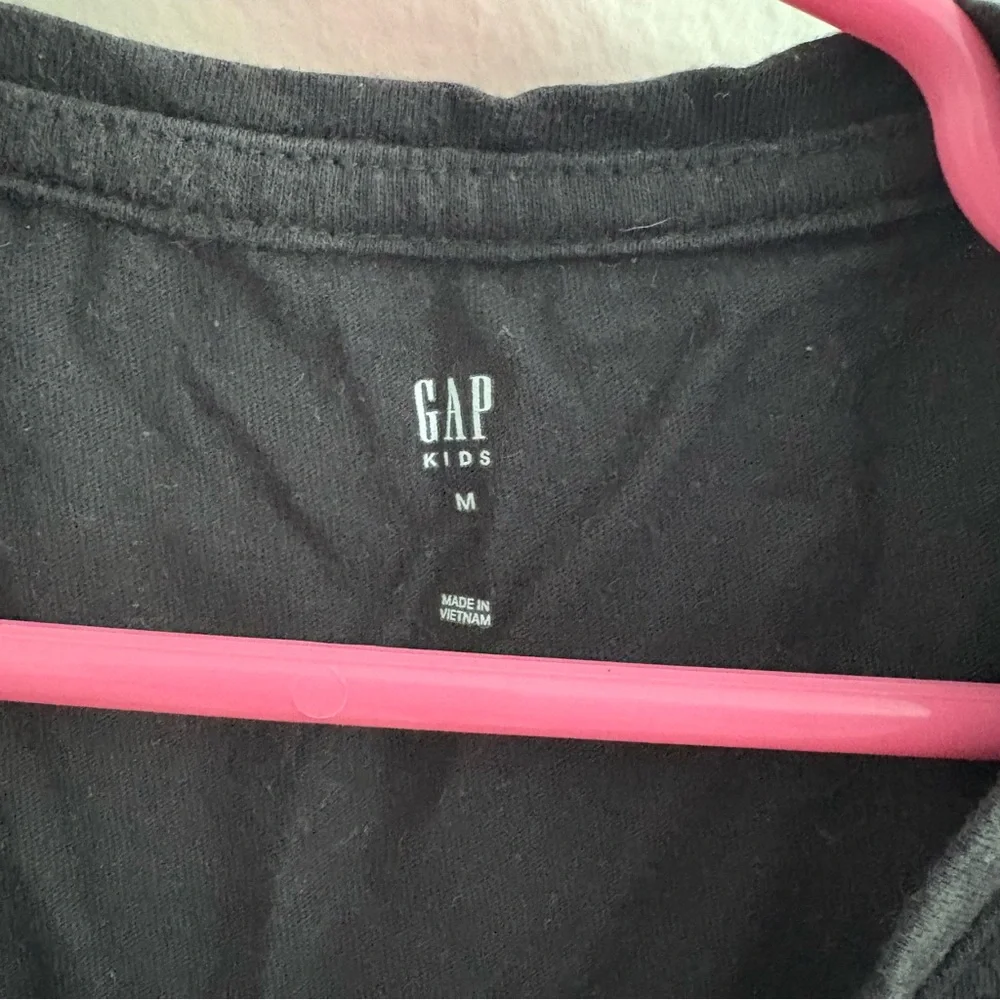 GAP Kids •‎ “Science Has The Solutions” Graphic Tee